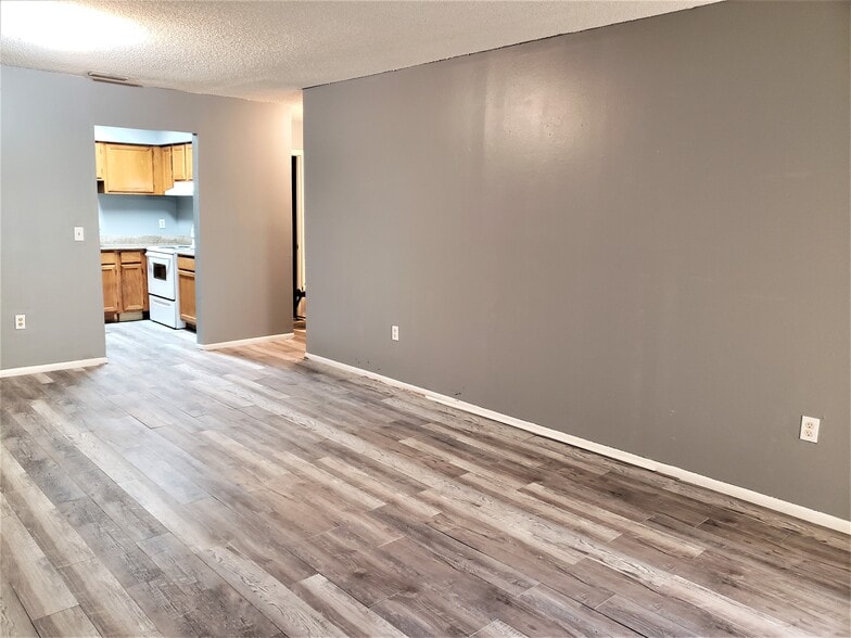 Building Photo - 4151 S Semoran Blvd