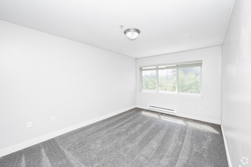 1BR, 1BA - 629SF - Bedroom - Stuart Place