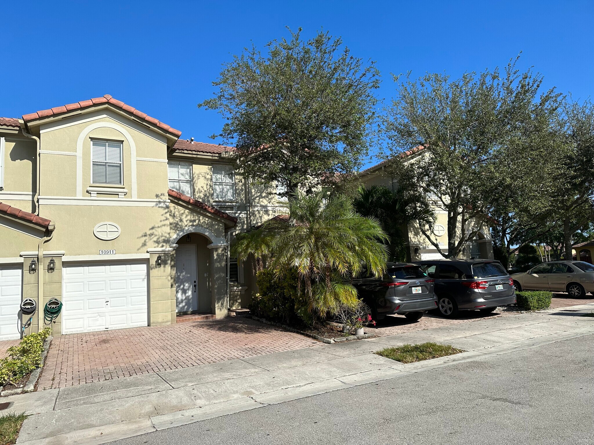 Building Photo - 10911 NW 79th St