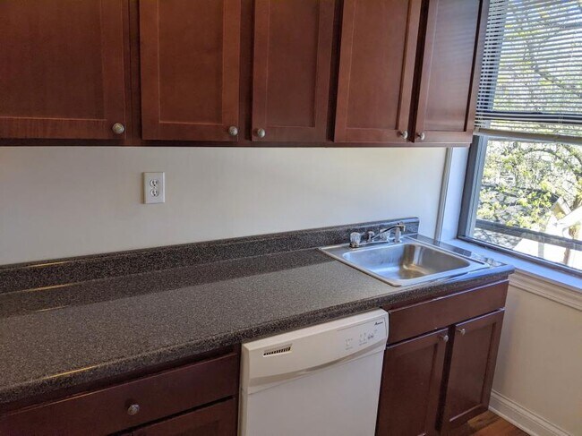 Building Photo - 1 bedroom in Evanston IL 60201