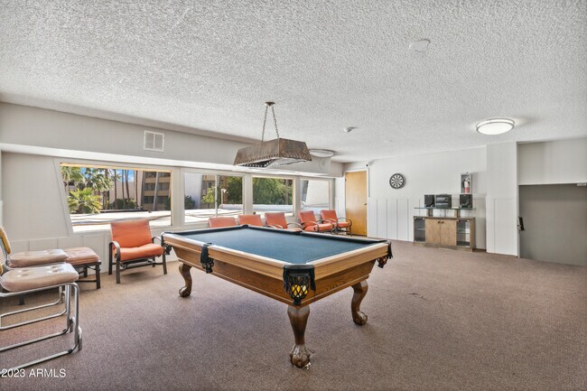 Building Photo - 7625 E Camelback Rd