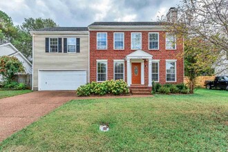 Building Photo - 1520 Birchwood Cir