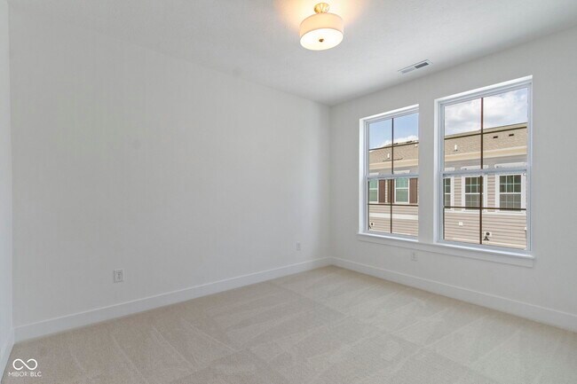 Building Photo - 549 Gilder Dr