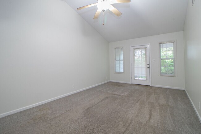 Building Photo - 299 Raleigh Dr