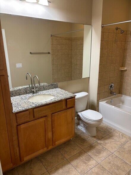 Building Photo - 2602 McKnight Crossing Ct