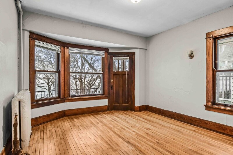 Building Photo - 933 Spaight St