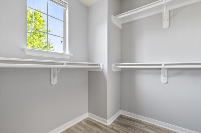 Building Photo - 11838 Sardis Lake Dr