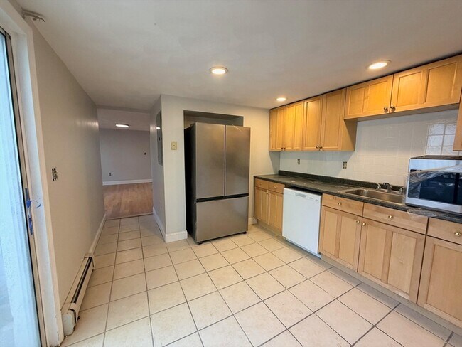 Building Photo - 44 Franklin St