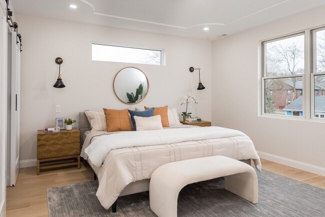 Building Photo - 6 Gordon Rd