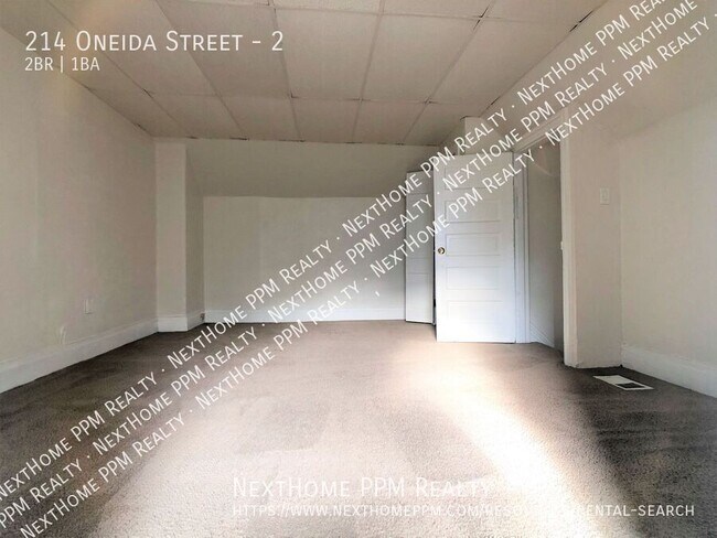 Building Photo - 214 Oneida St