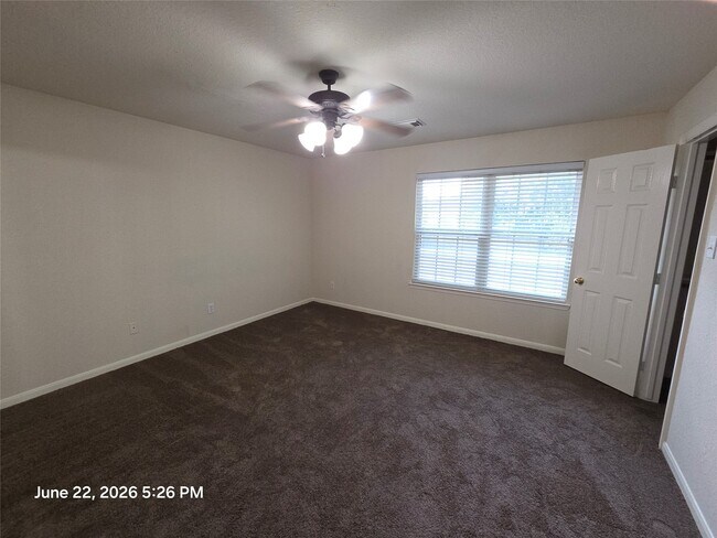 Building Photo - 17711 Barton Point Ln