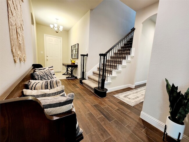 Building Photo - 14800 Belclaire Ave