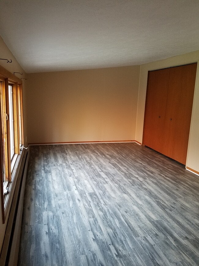 Building Photo - Ridgewood