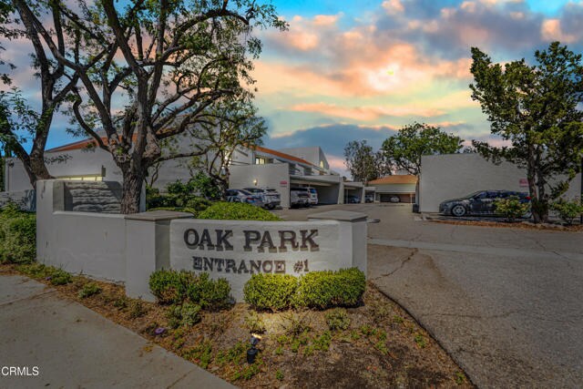 Building Photo - 4722 Park Granada