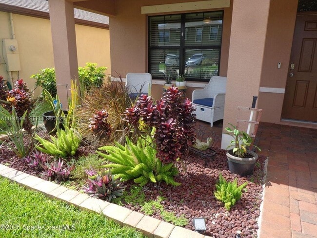 Building Photo - 904 Old Country Rd S E