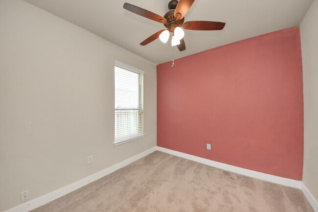 Building Photo - 5318 Royal Press Dr