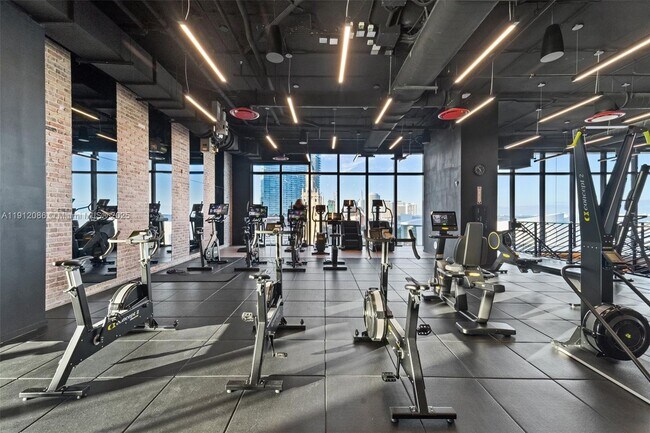 Building Photo - 398 NE 5th St