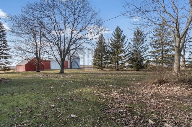 Building Photo - 1667 W Avenue