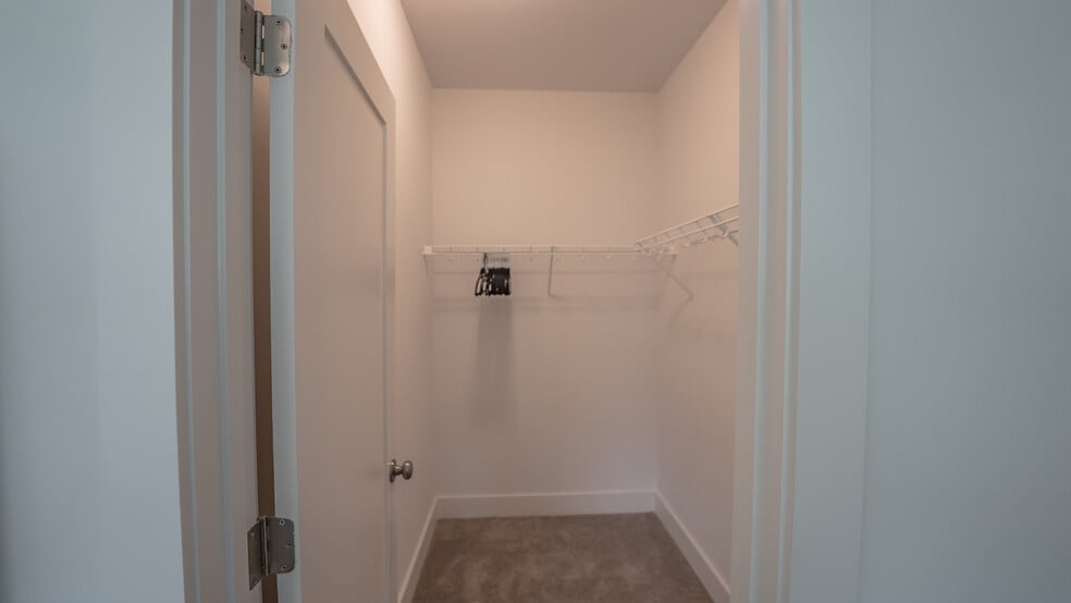 Building Photo - 2146 Colvin Ct NW