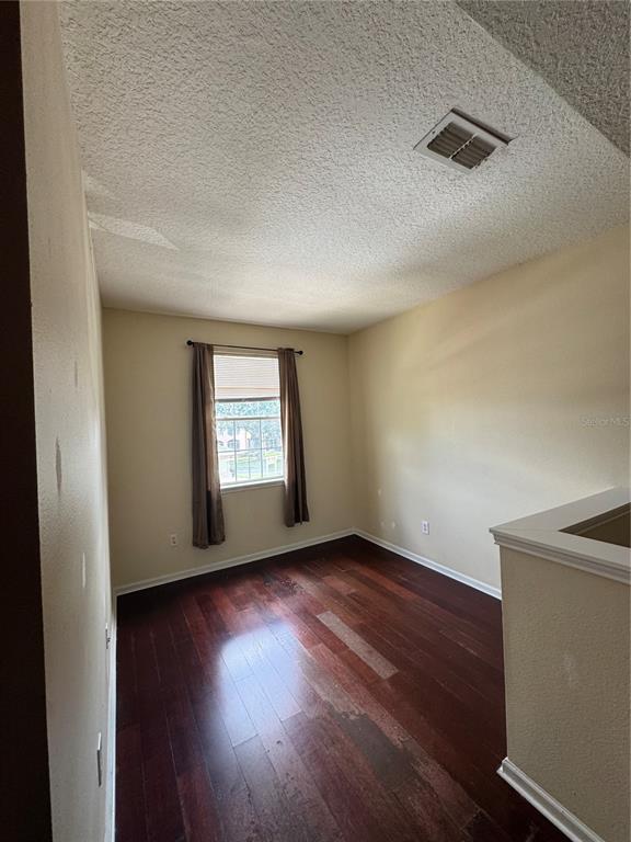 Building Photo - 14214 Fredricksburg Dr