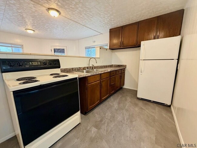 Building Photo - 514 Euclid Ave