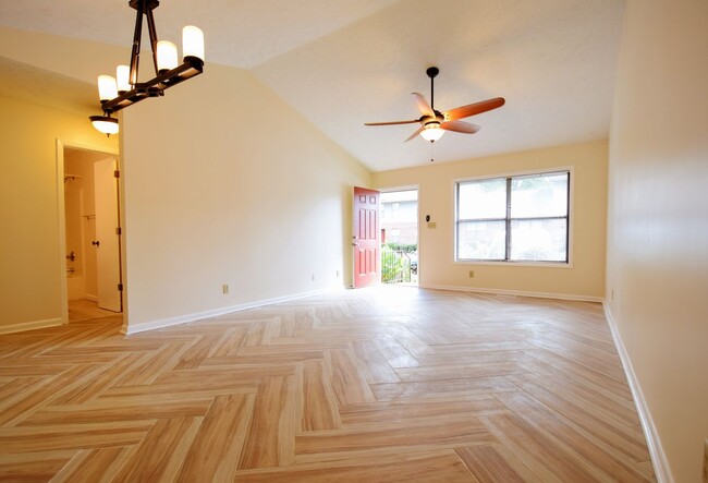 Building Photo - Longleaf Villas
