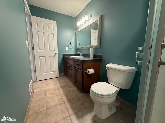 Building Photo - 27017 Carrington Pl