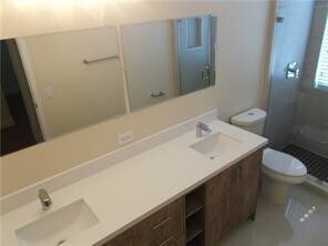 Building Photo - 1156 Chinaberry Dr