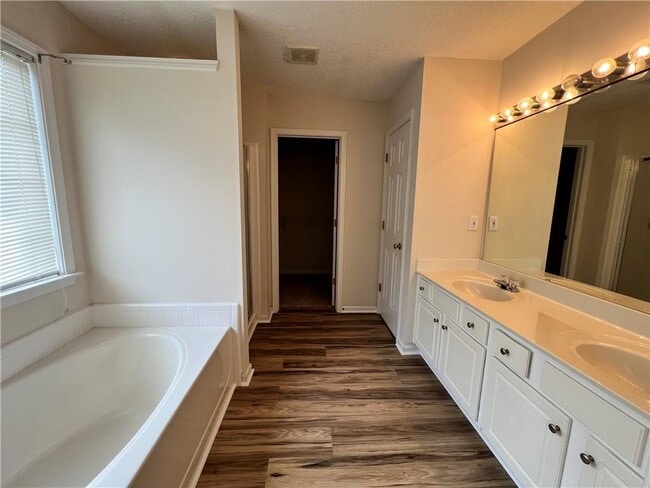 Building Photo - 3593 Gainesway Ct NW