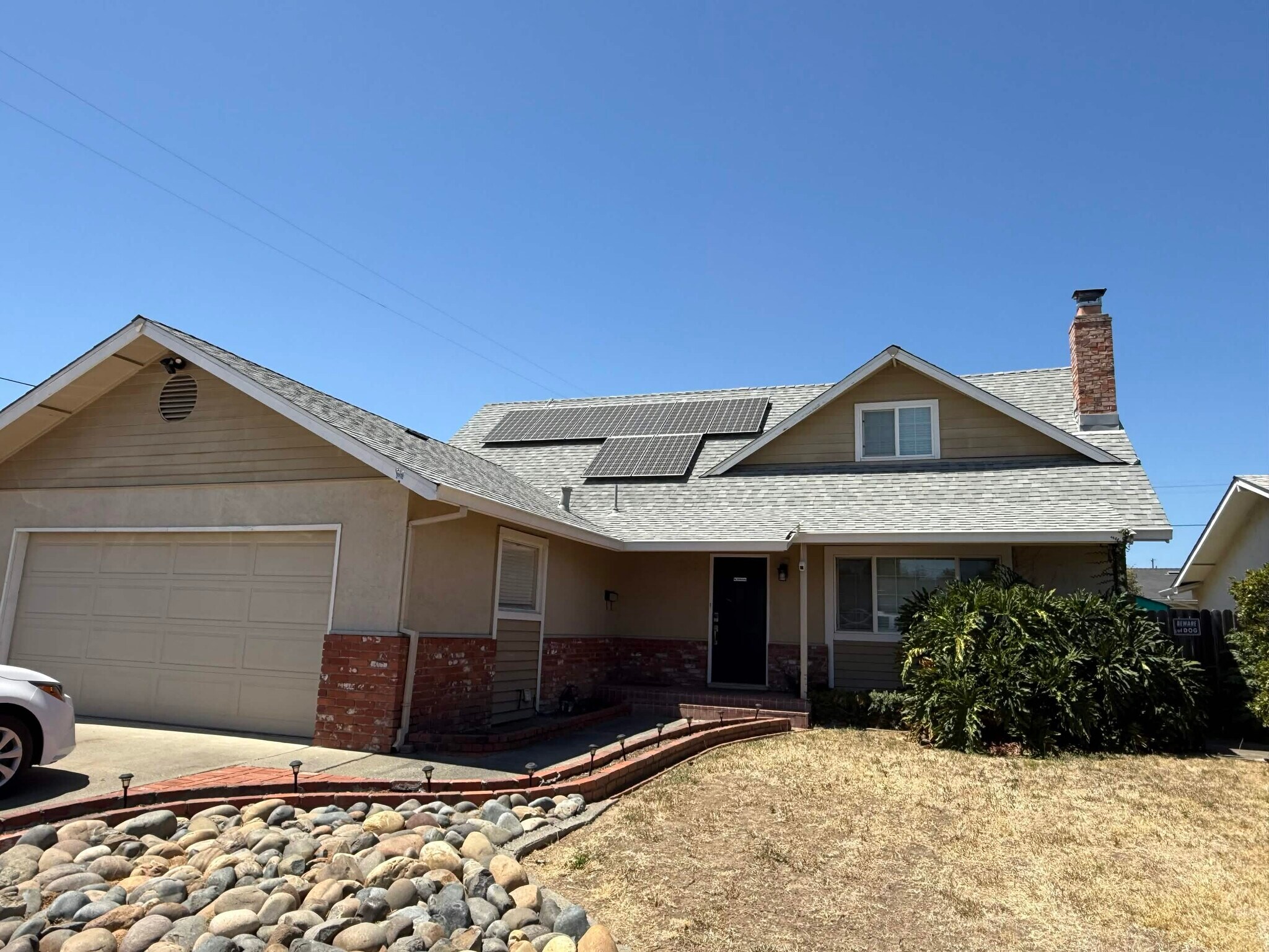 Building Photo - 409 Elsinore Dr