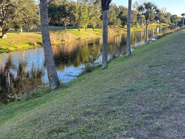 Building Photo - 19505 Quesada Ave