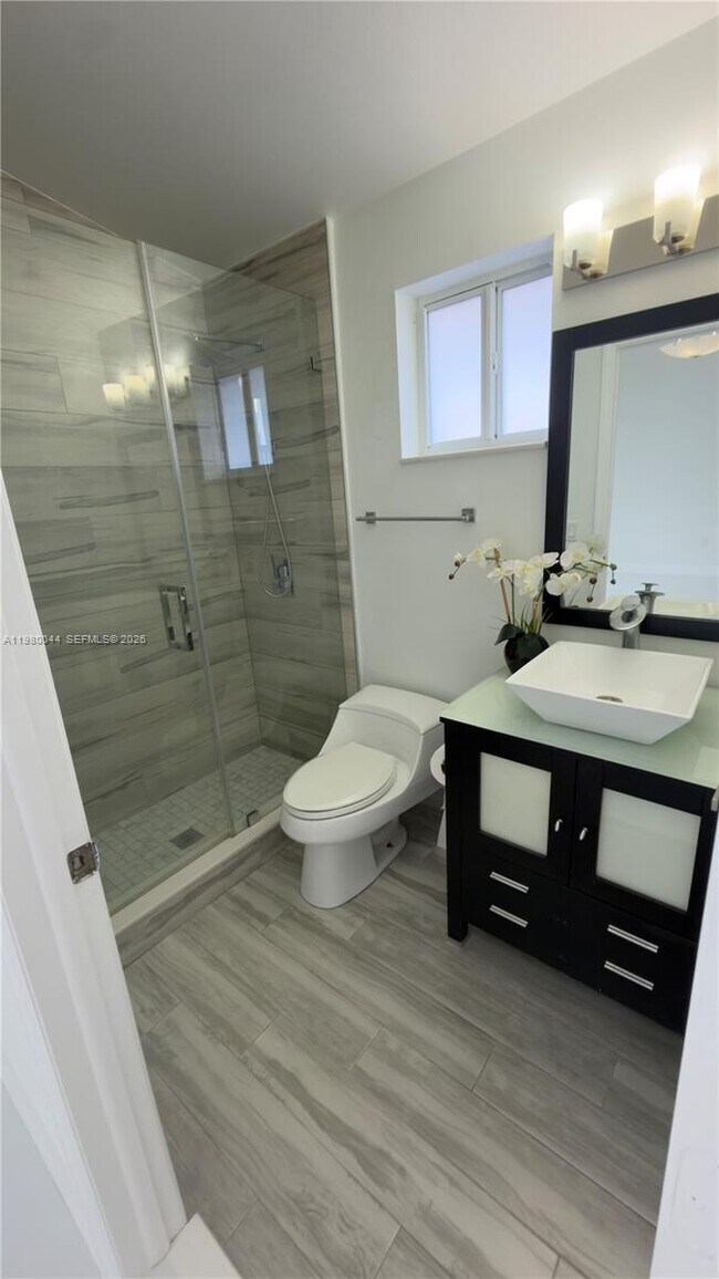 Building Photo - 17913 SW 145th Ave