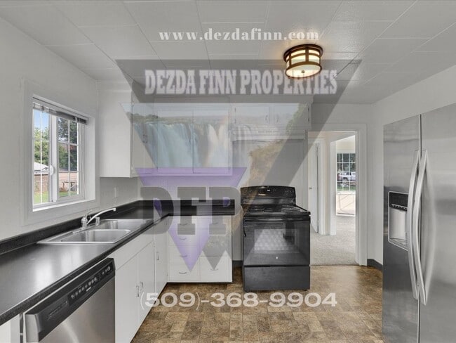Building Photo - 2 Bed, 1 Bath in NE Spokane Valley Availab...