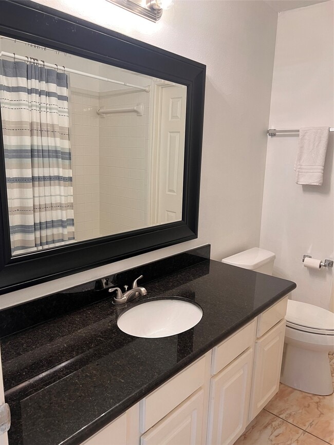 Building Photo - 1142 Knoll Crest Ct