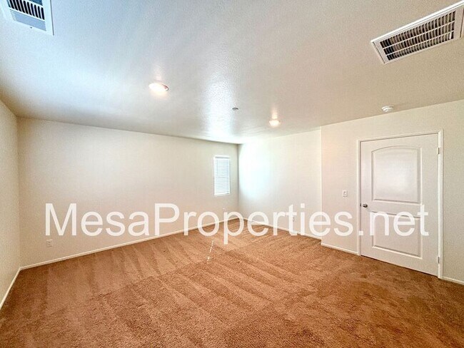 Building Photo - 14173 Mustang Cir