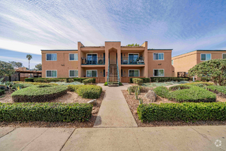 Building Photo - 570 S Lincoln Ave