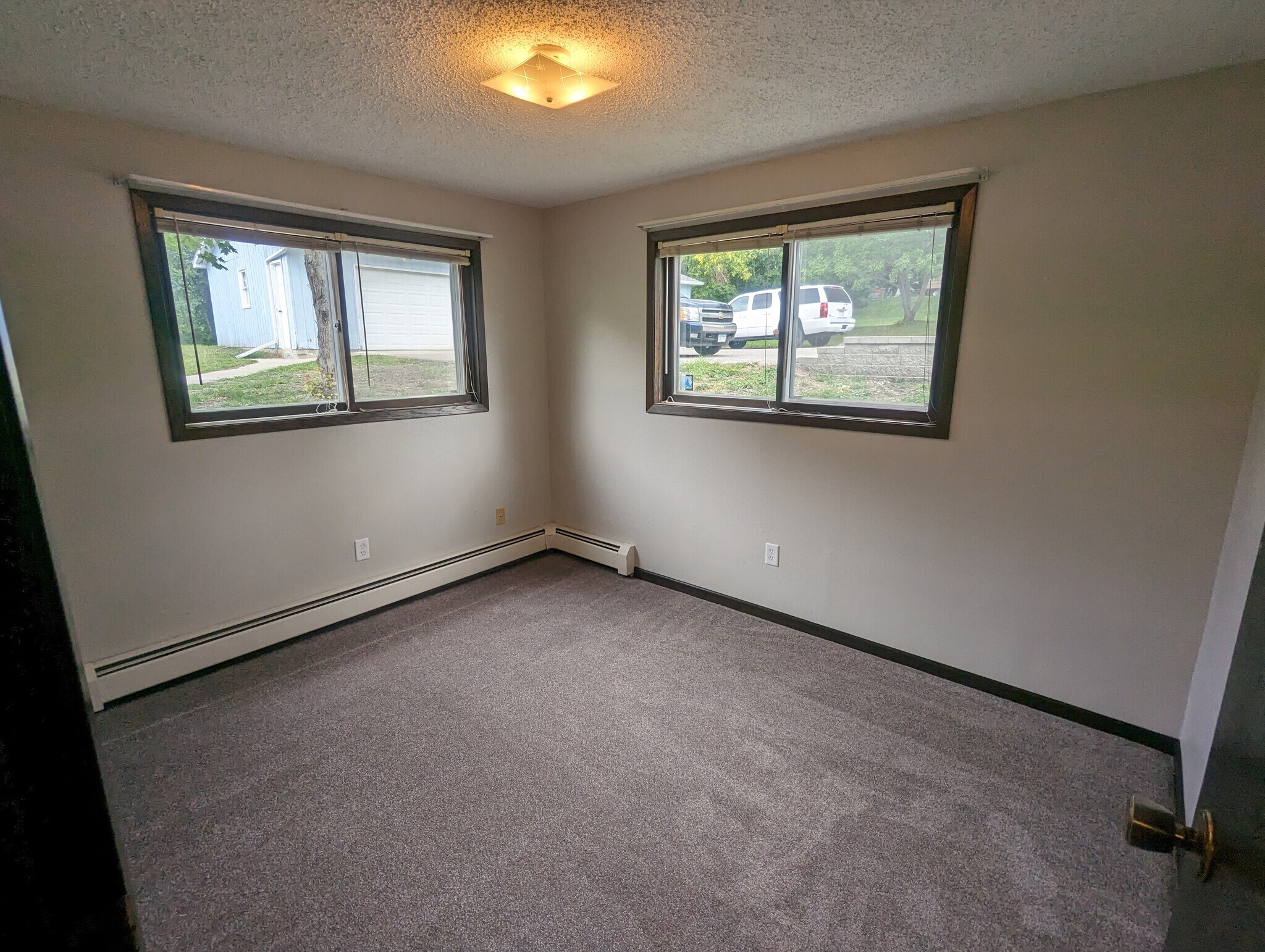 Bedroom 2 - 705 2nd Ave NE