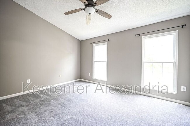 Building Photo - 7107 Tolliver St