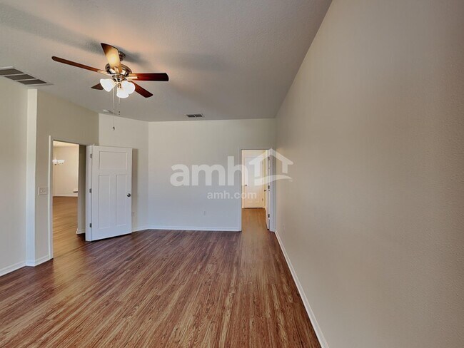 Building Photo - 5116 Piazza Loop