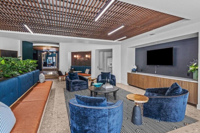 Building Photo - 10550 N Central Expy