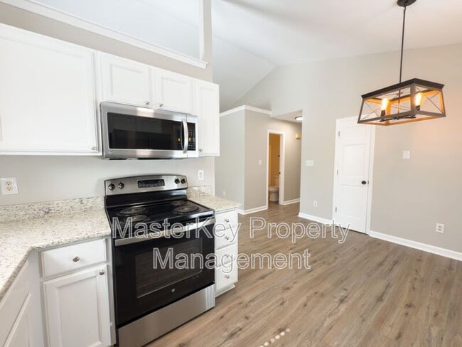 Building Photo - 312 Noonday Ct