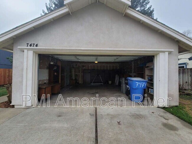 Building Photo - 7474 Griggs Way