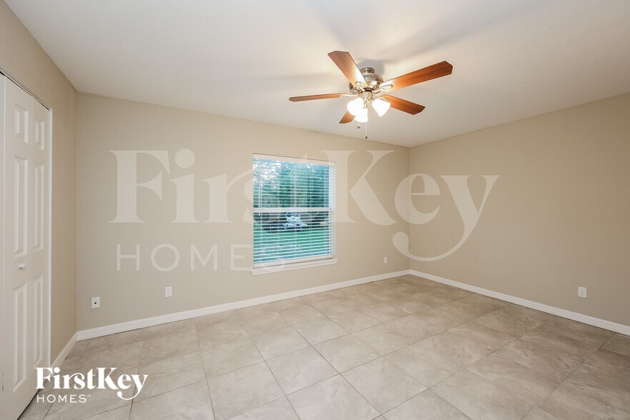 Building Photo - 6193 Seaport St