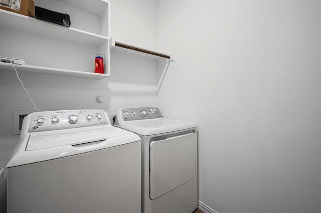 Building Photo - 5948 Priory Dr