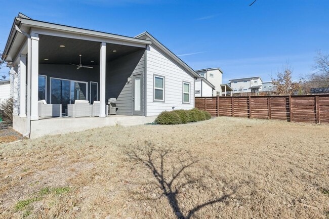 Building Photo - 7005 Boyle Dr