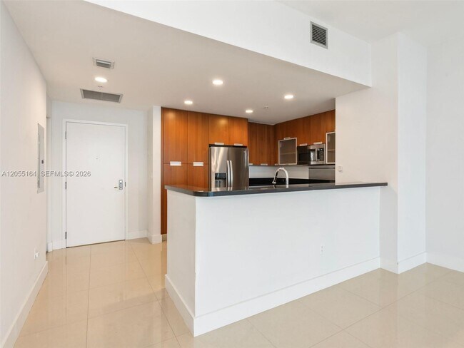 Building Photo - 7901 Hispanola Ave