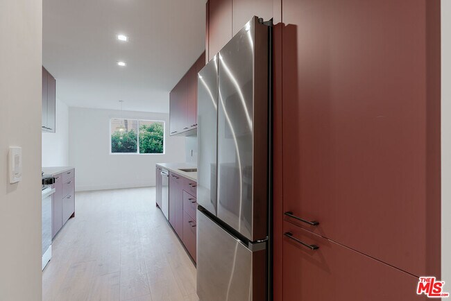 Building Photo - 12425 Texas Ave