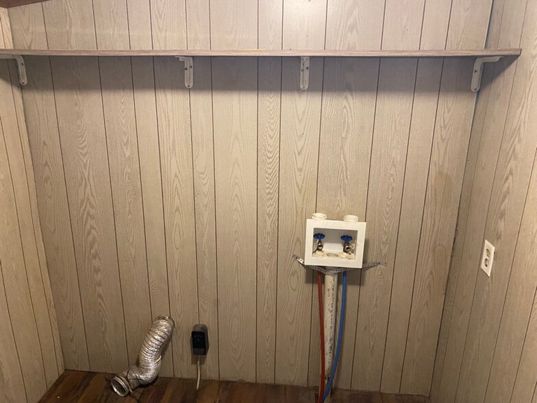 Building Photo - 1005 N 9th St