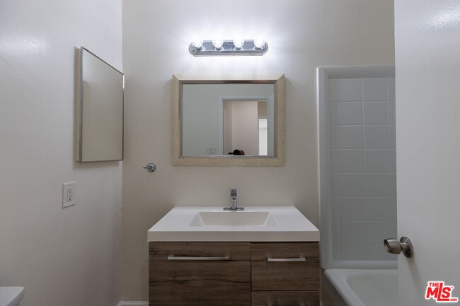 Building Photo - 1338 14th St