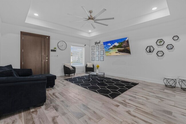 Building Photo - 1416 Eagles Ln